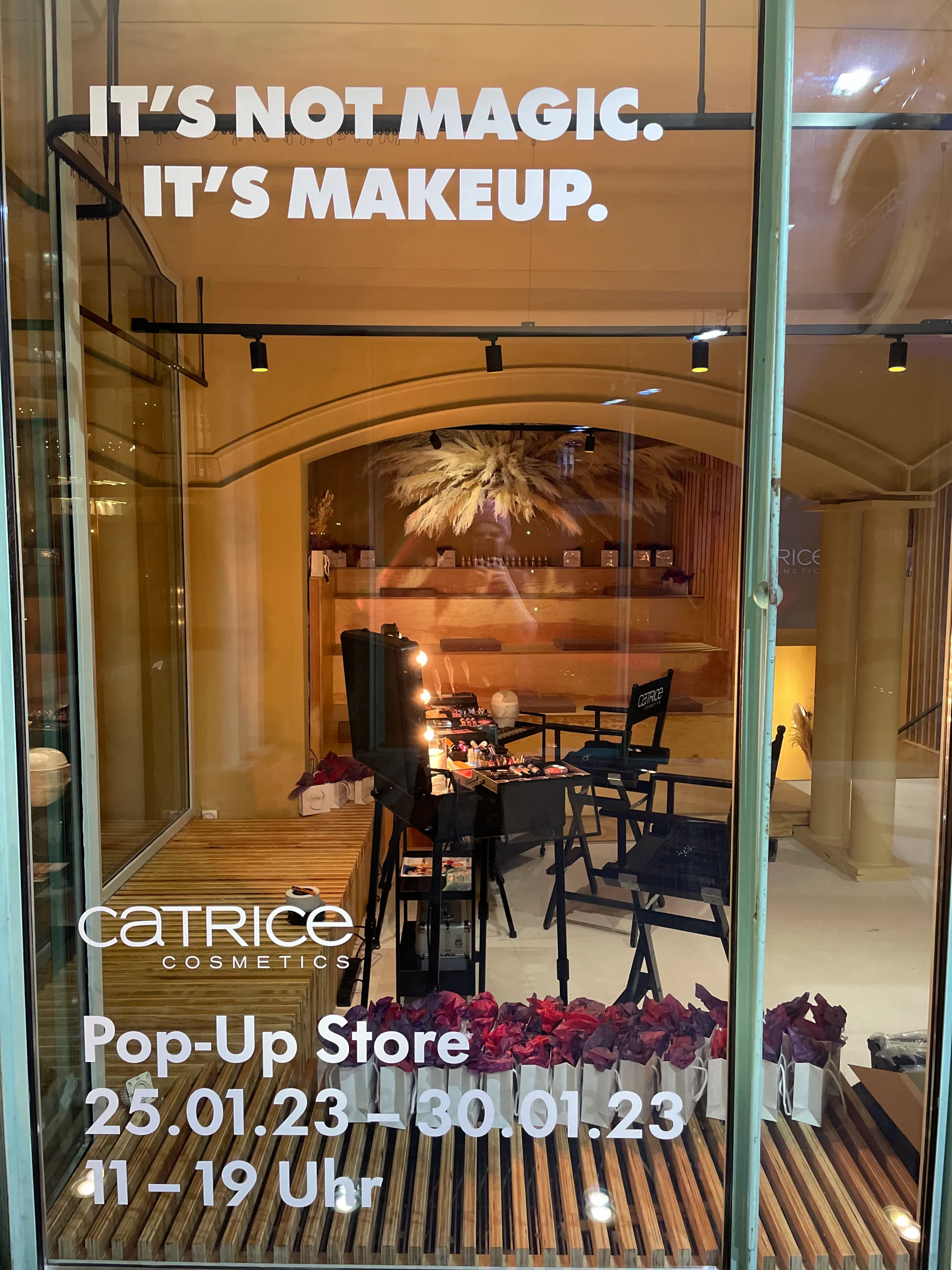 CATRICE_Pop-up-Store_1-scaled